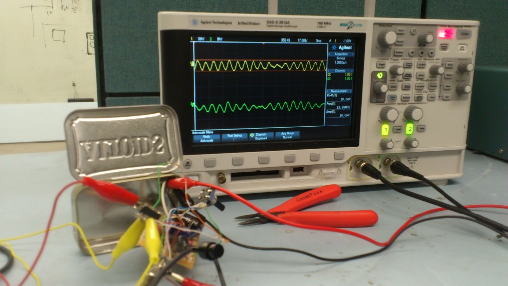 We wanted to use the oscilloscope to figure out what is causing a low frequency beat in the amp : it was the phone